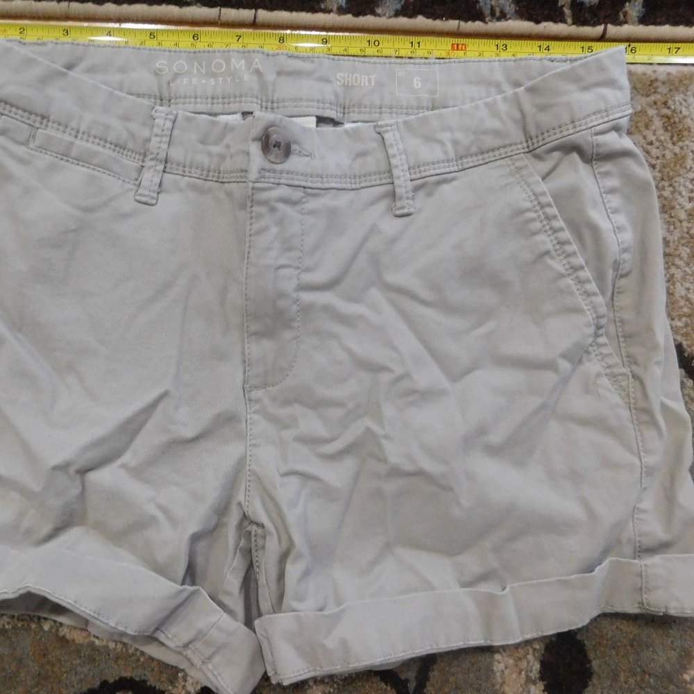 Sonoma Khaki Shorty Shorts